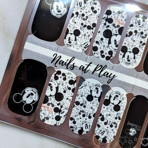 5 for $15 Nail Wraps- Black & White Mickey